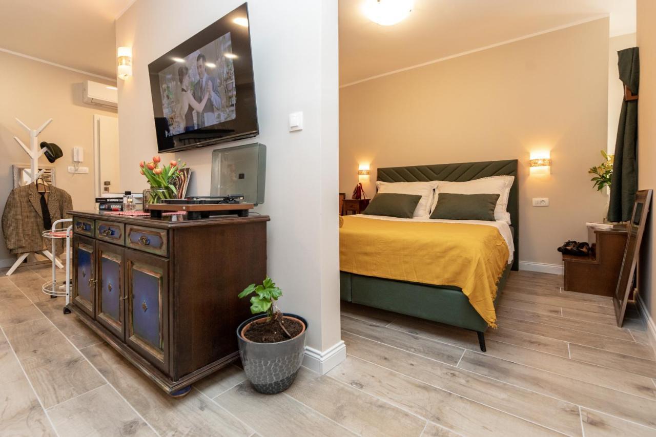 Stanley Helenski - Apartment In Old Town Шибеник Экстерьер фото